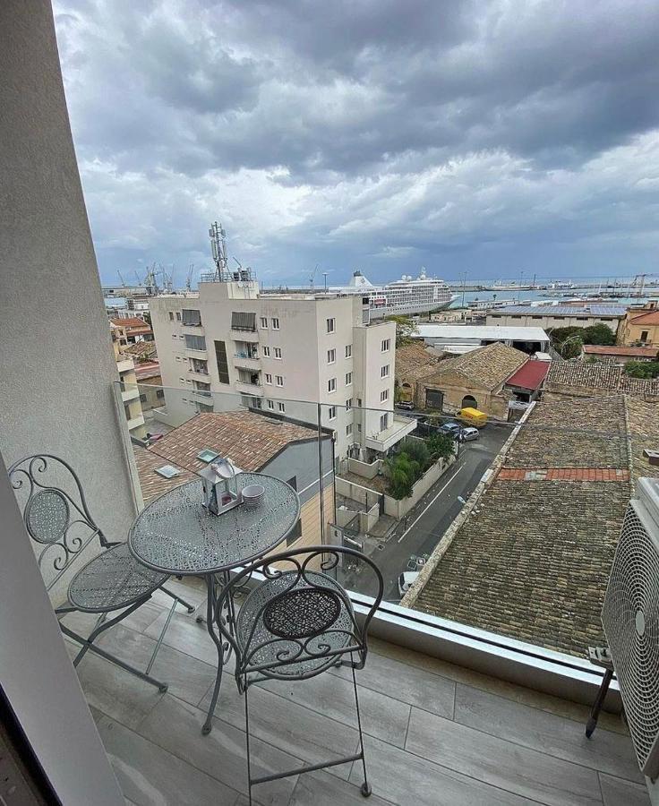 L 'Approdo Felice Bed & Breakfast Палермо Екстериор снимка